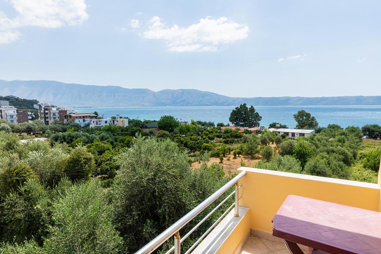 Hotel Dini Radhimë 외부 사진